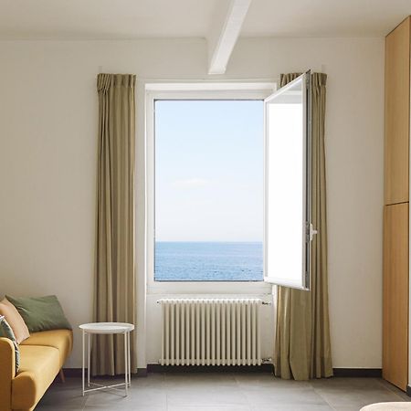 Ca De Ma - Sea Front Apartment Cenova Dış mekan fotoğraf